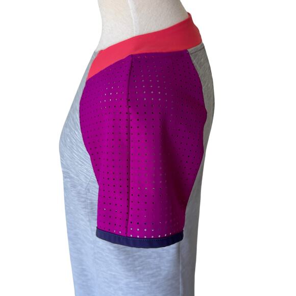 TITLE NINE Sensitive Perforated Short Sleeve Mini Dress Style: TN-130977 Medium - Picture 6 of 11